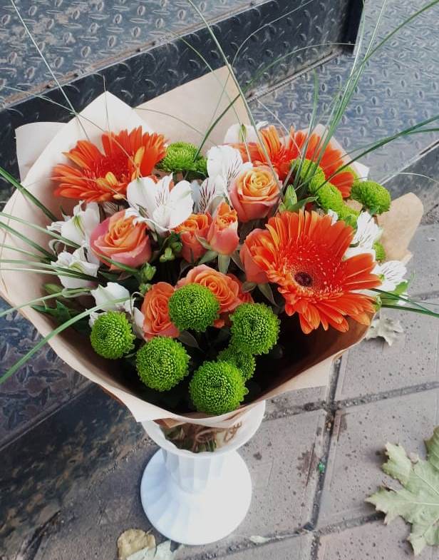 Букет цветов из: Герберы, Хризантемы, Альстромерии и Розы в Кубинке