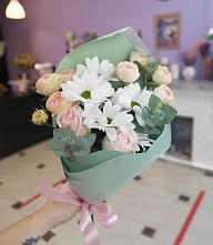 Букет милый в Кубинке Букет цветов из: Хризантемы и Розы в Кубинке