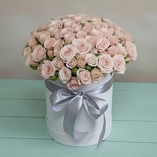 Цветочная композиция из Розы в шляпной коробке в Кубинке