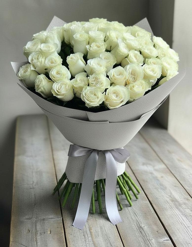 Букет 35 Белых роз в Кубинке