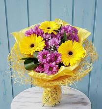 Букет цветов из:  Хризантемы и Герберы в Кубинке