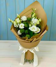 Букет цветов из:  Хризантемы и Лизиантусы в Кубинке