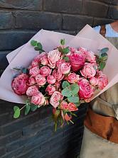 Букет розы в пальмах в Кубинке Букет цветов из: Розы в Кубинке