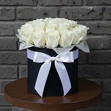 Цветочная композиция из Розы в шляпной коробке в Кубинке